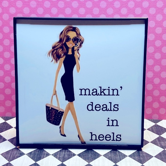 Girl Boss Decor - Picture 2 of 6